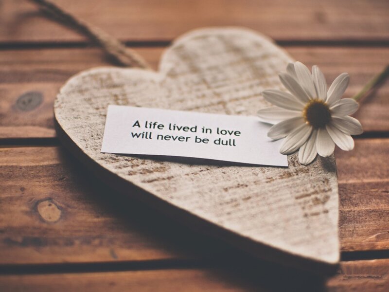 Heart-shaped Plaque with Flower — Brown