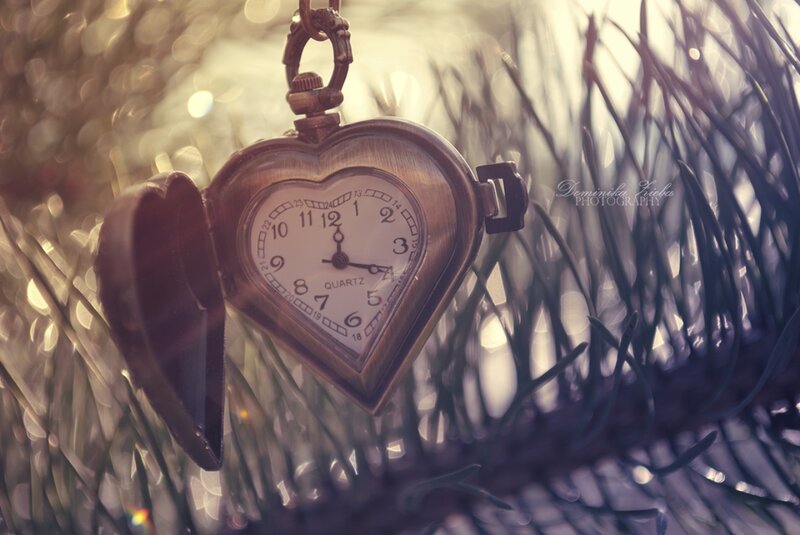 Heart-shaped Pocket Watch — Gold