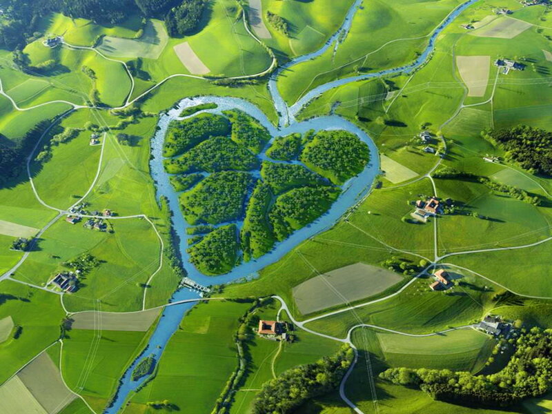 Heart-shaped River Bend — Green