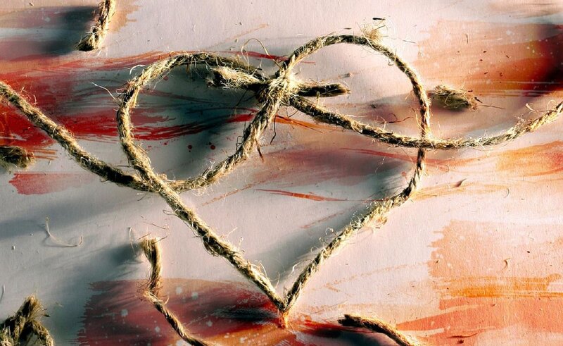 Heart-shaped Rope — Red