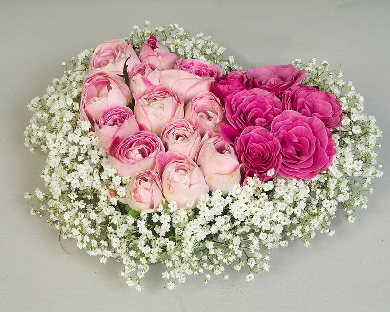 Heart-shaped Rose Arrangement — Pink, Calm