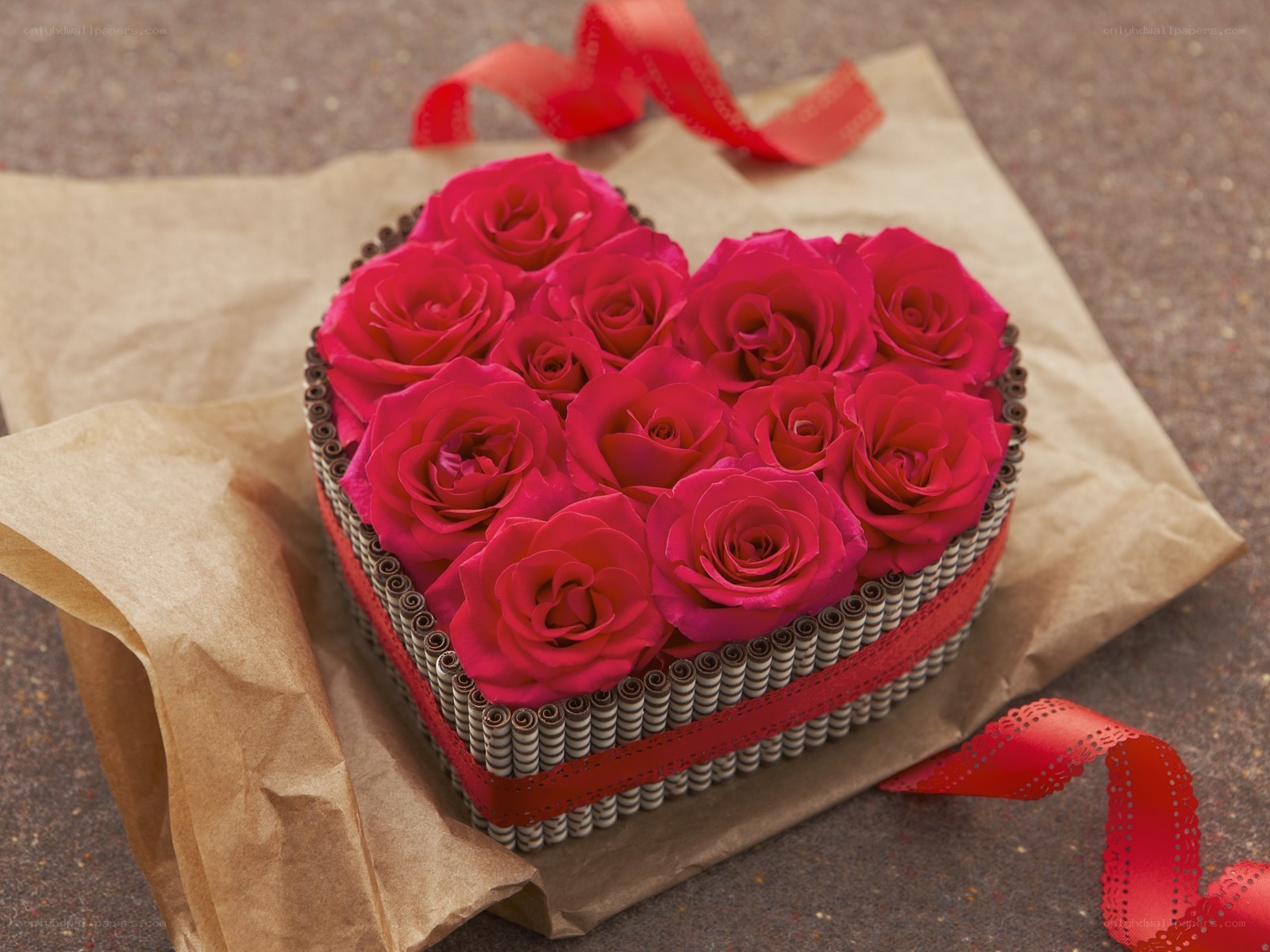 heart-shaped rose bouquet