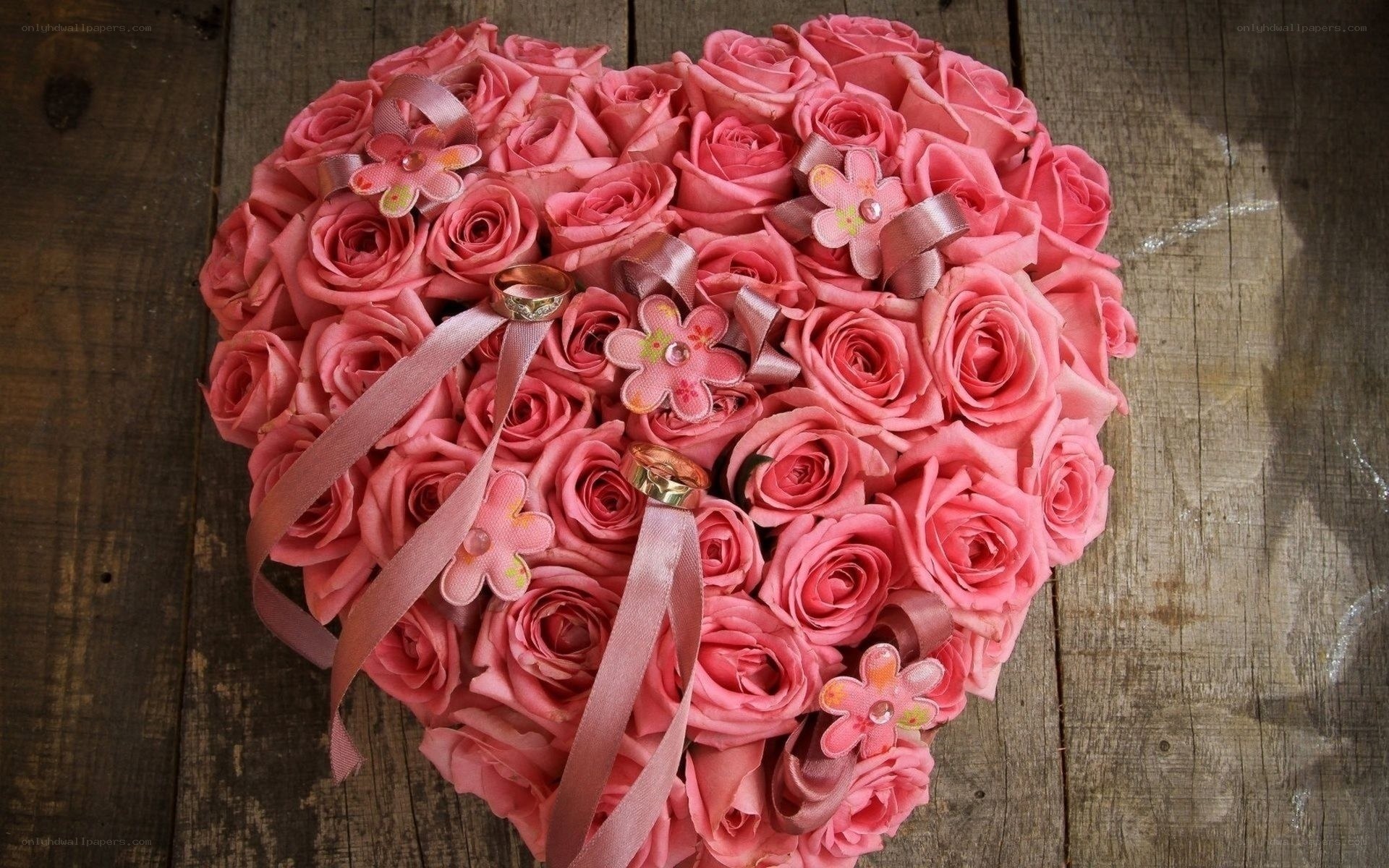 heart-shaped rose bouquet