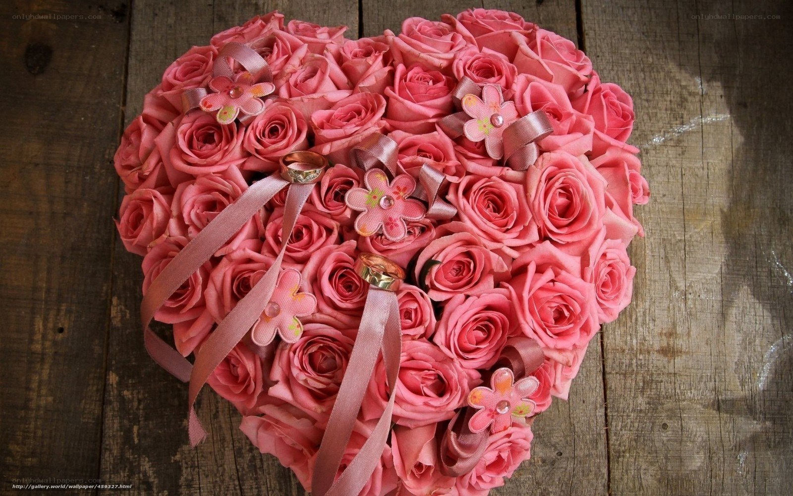 heart-shaped rose bouquet
