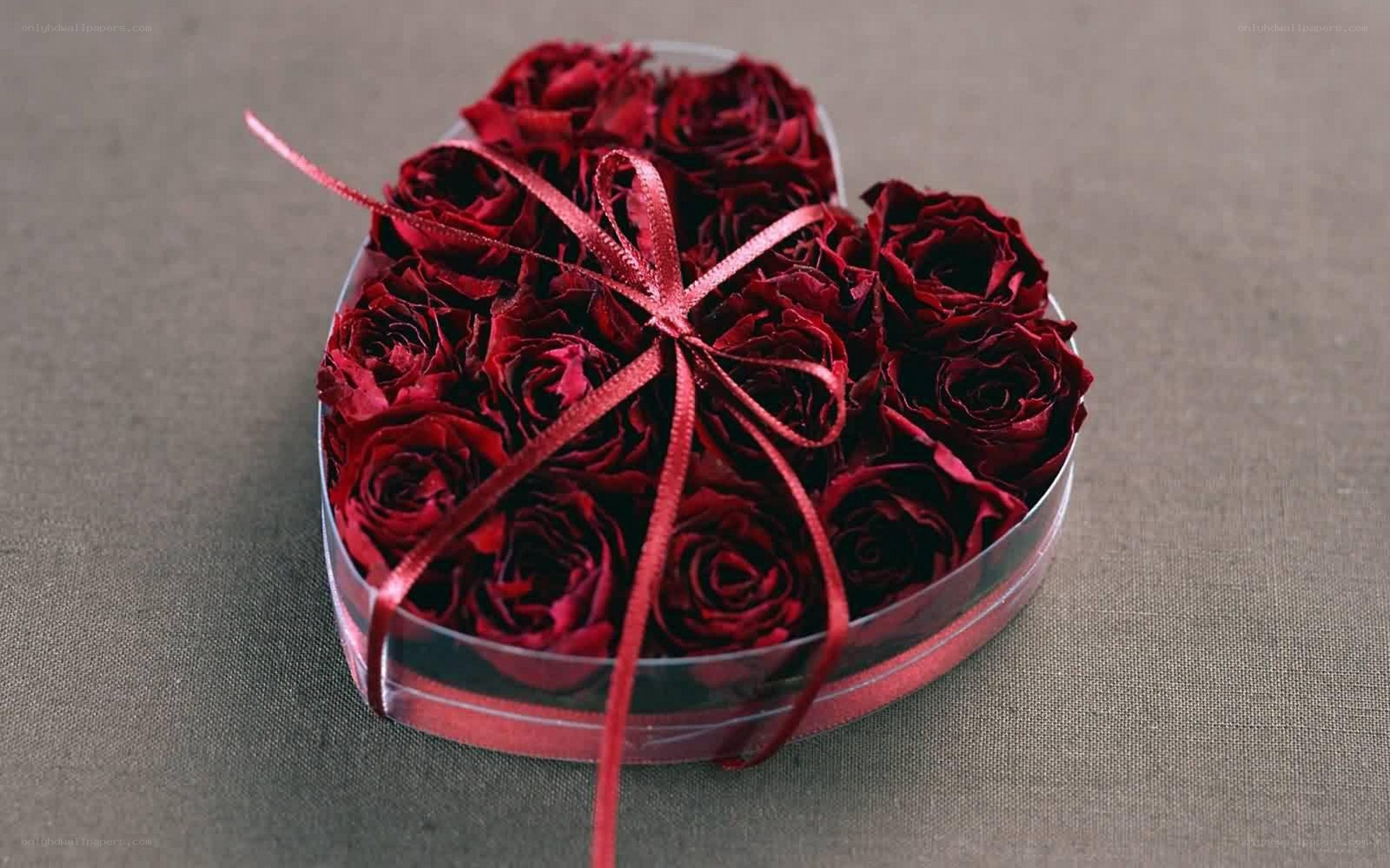 heart-shaped rose box