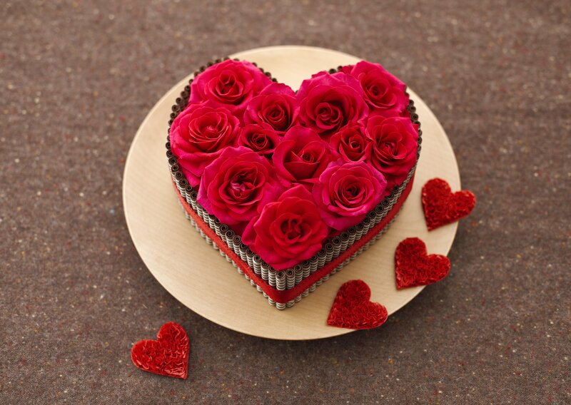 heart-shaped rose cake