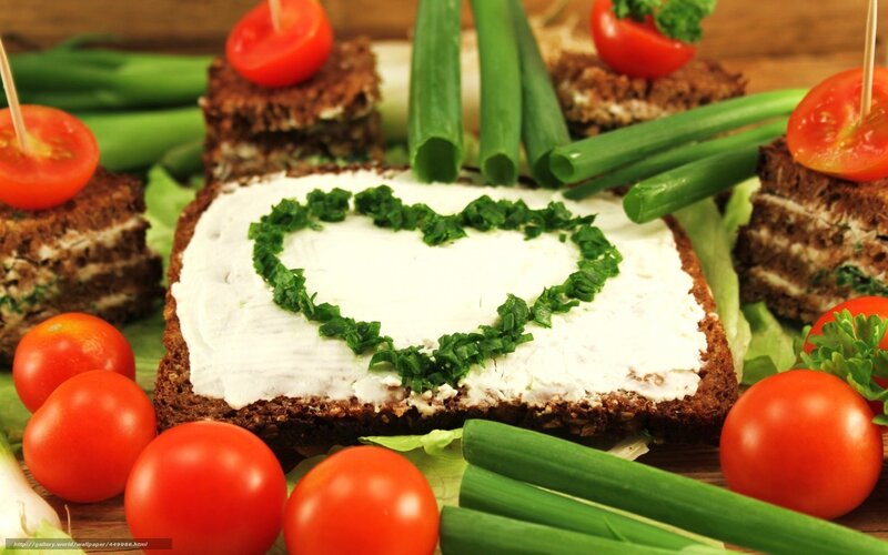 Heart-shaped Sandwich — Red