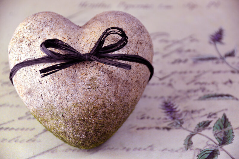 Heart-shaped Stone — Beige
