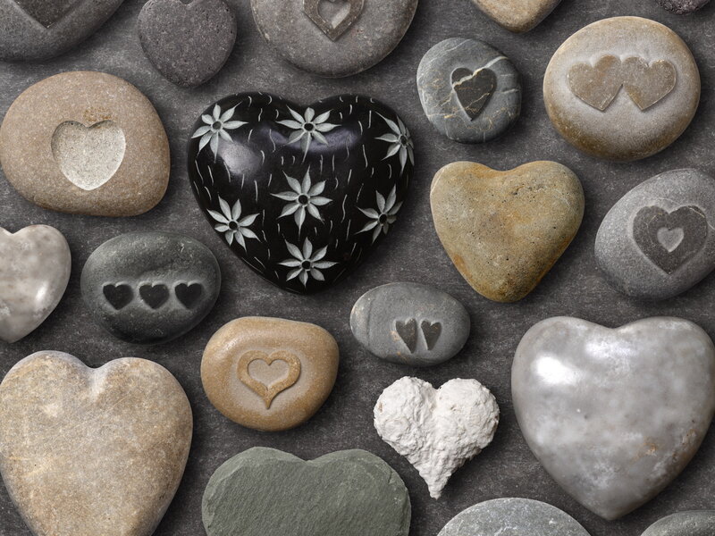 Heart-shaped Stones — Gray, Calm