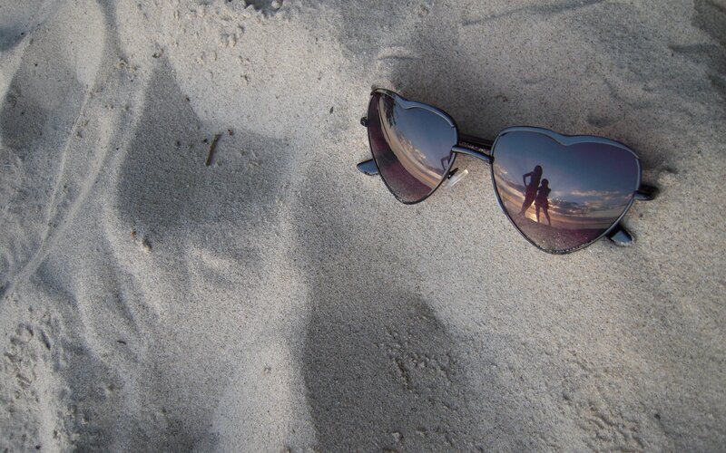 Heart-shaped Sunglasses — Gray, Serene