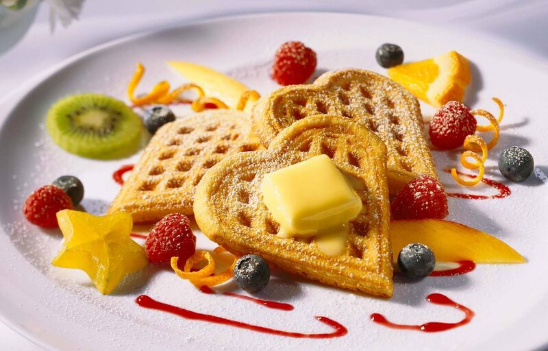 Heart-shaped Waffles with Fruit — White