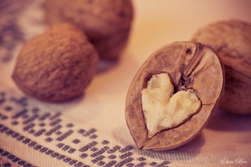 Heart-shaped walnut kernel