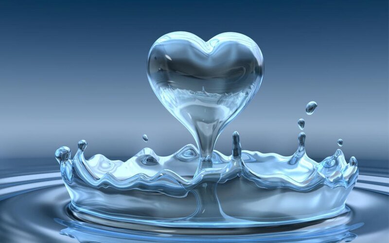 Heart-shaped Water Splash — Blue