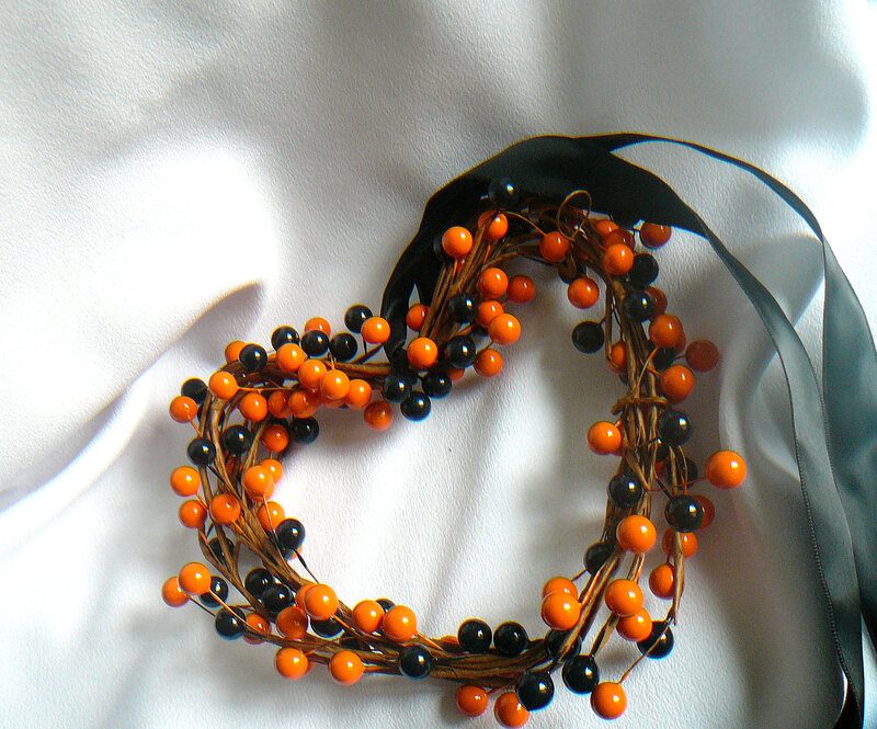 Heart-shaped Wreath — Orange
