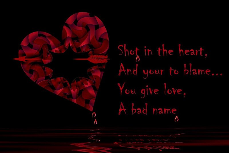 Heart with Arrow — Black
