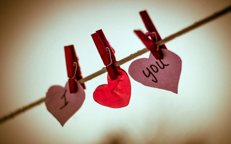 Hearts on Clothesline — Red