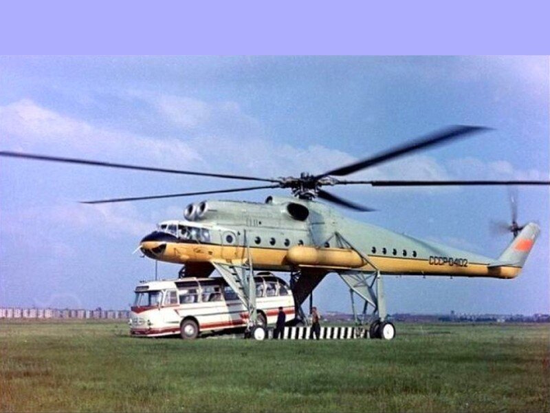 Helicopter carrying a bus
