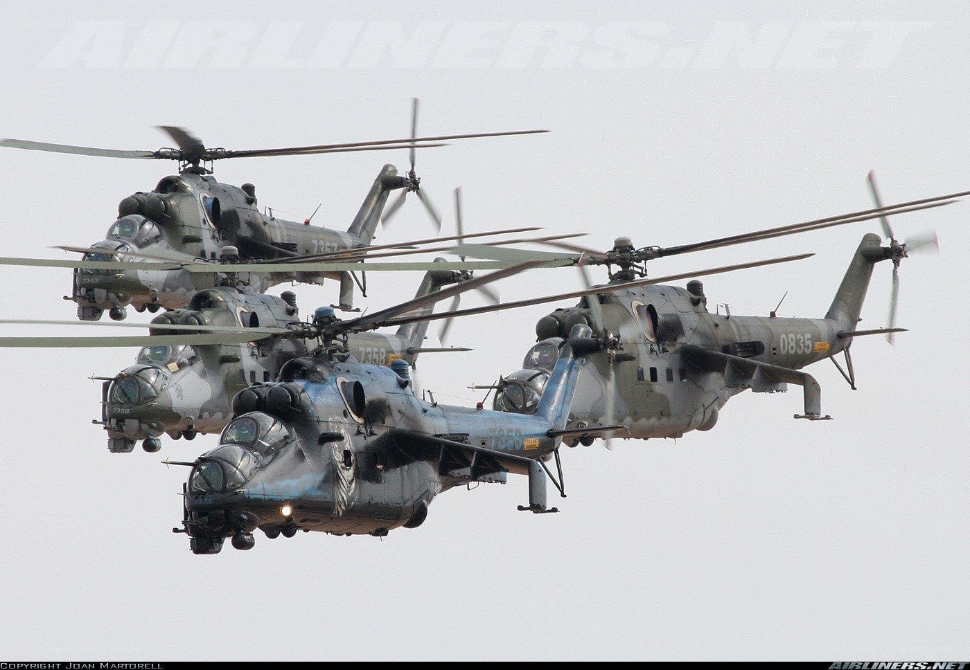 Helicopter formation in flight