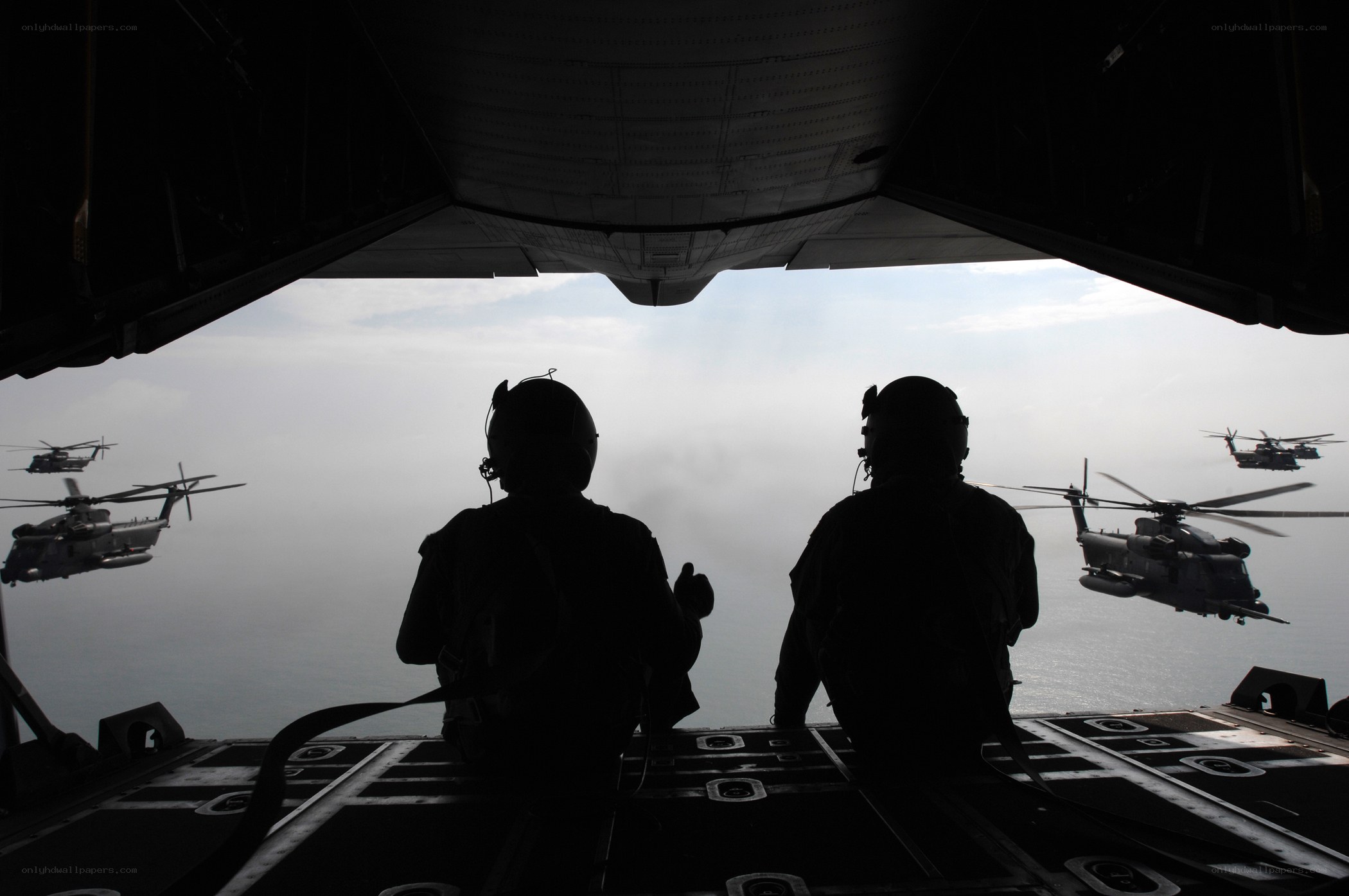 Helicopter formation in flight
