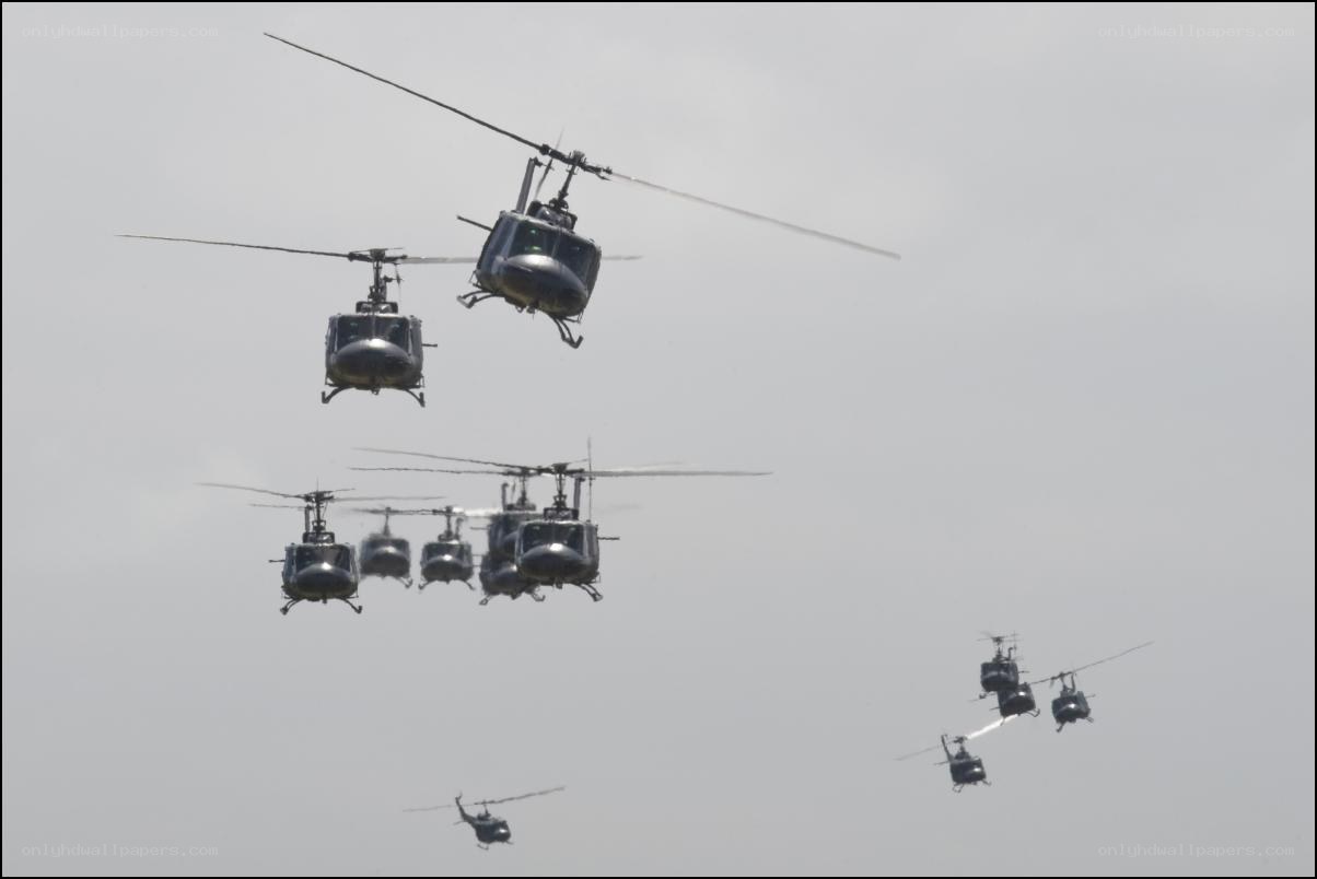 Helicopter formation in flight