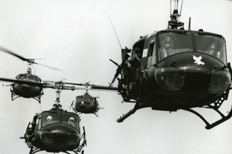 Helicopter formation in flight