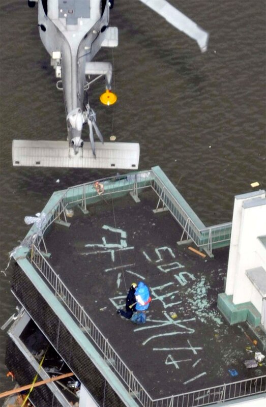 Helicopter rescue on rooftop