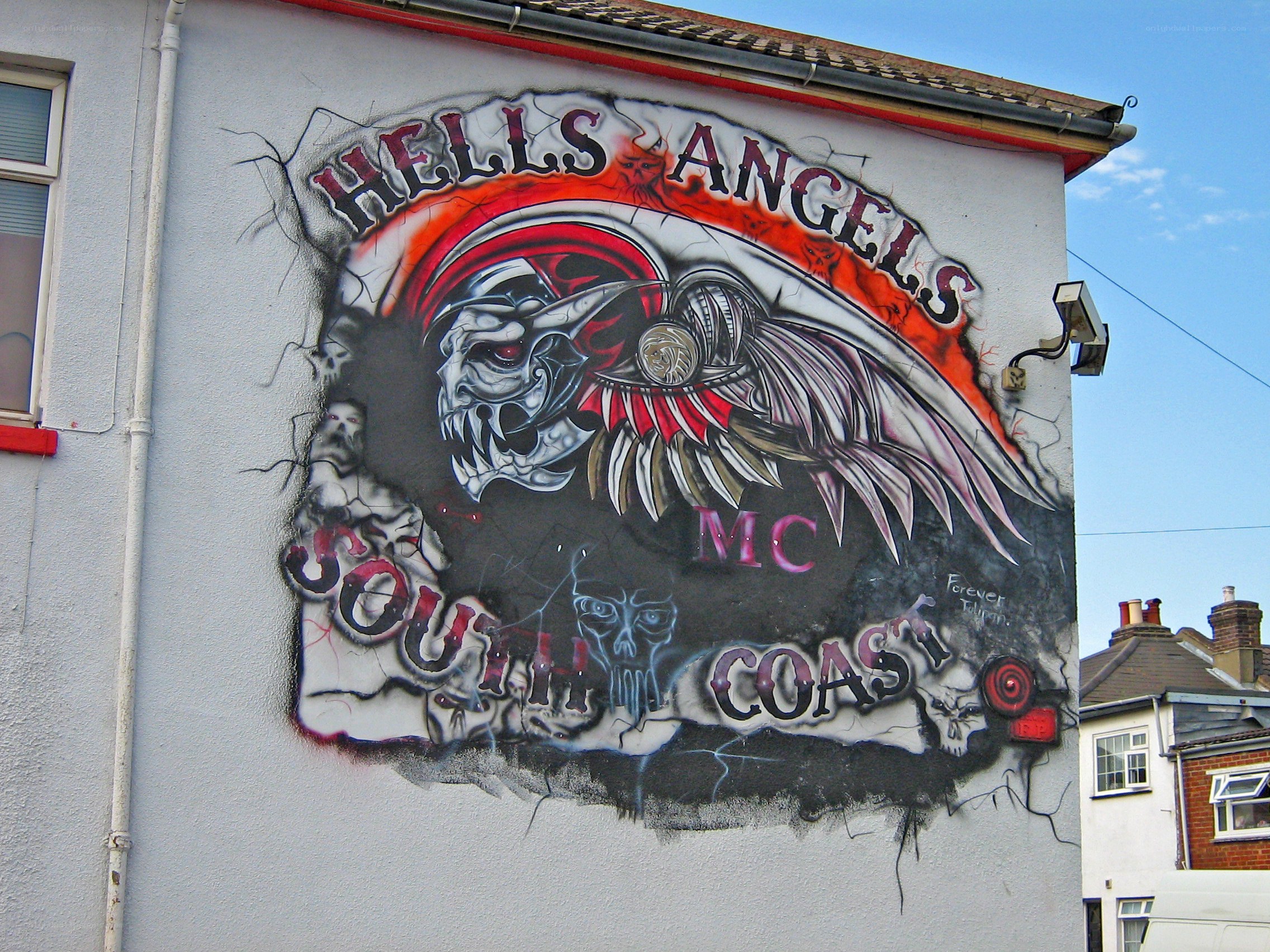 Hells Angels graffiti on building