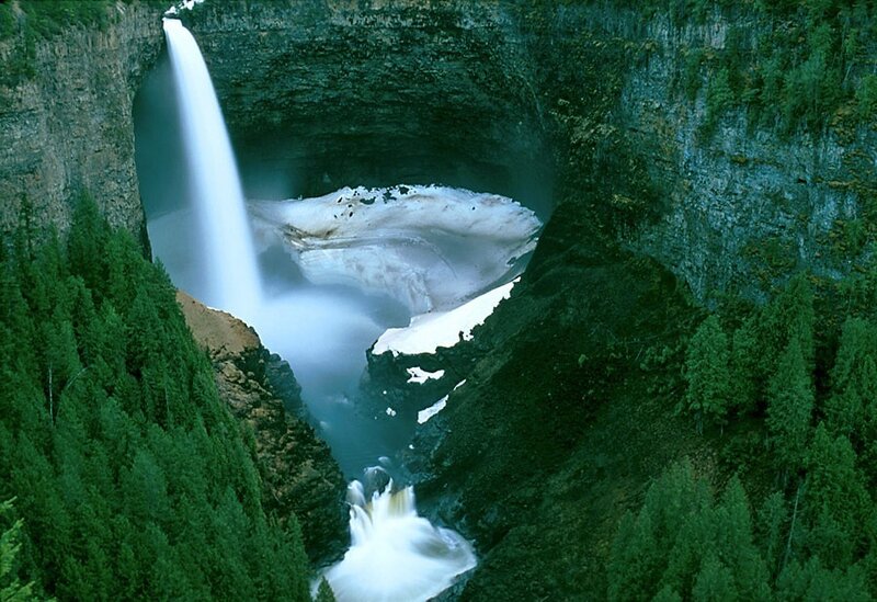 Helmcken Falls Waterfall
