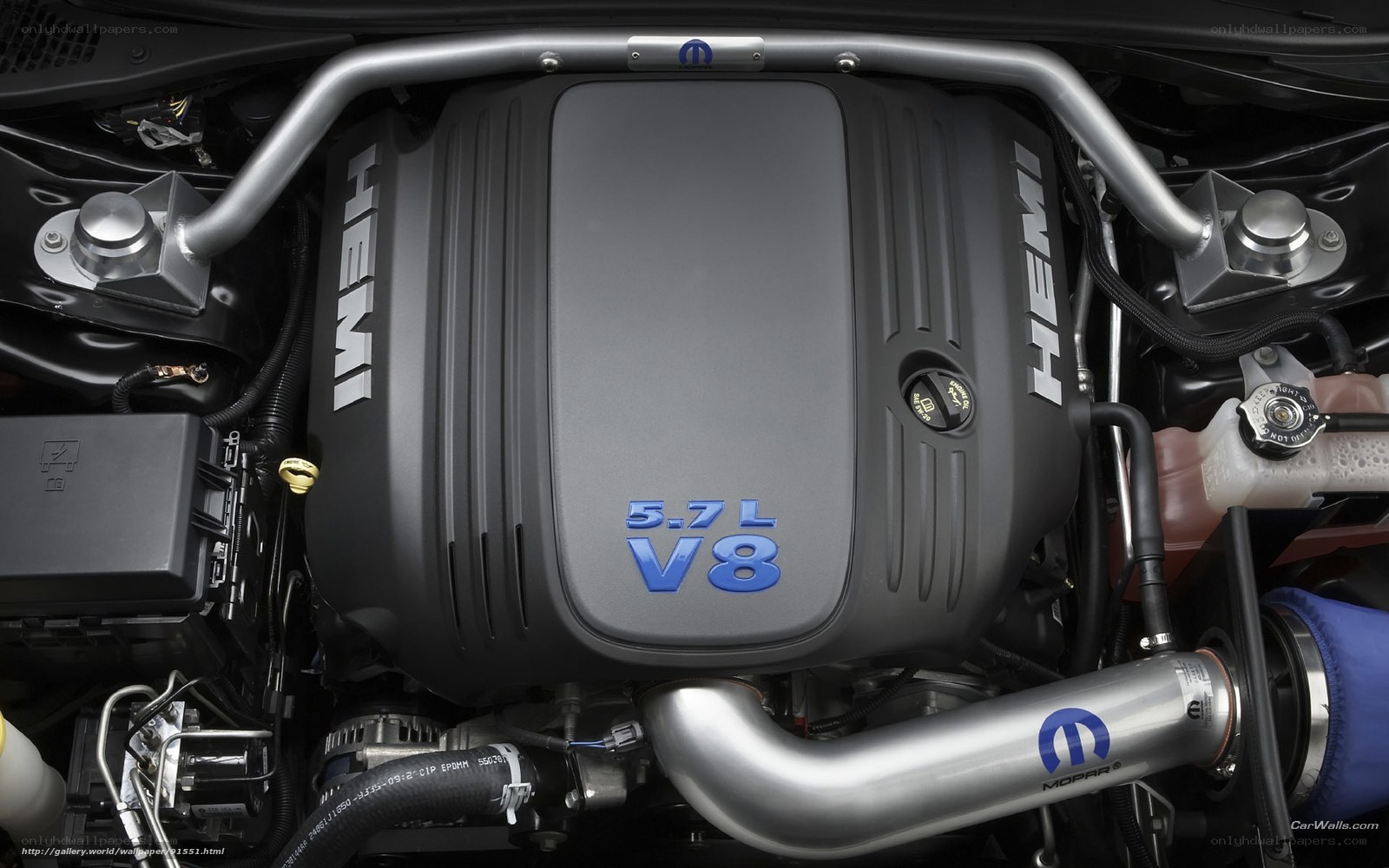 Hemi V8 engine close-up