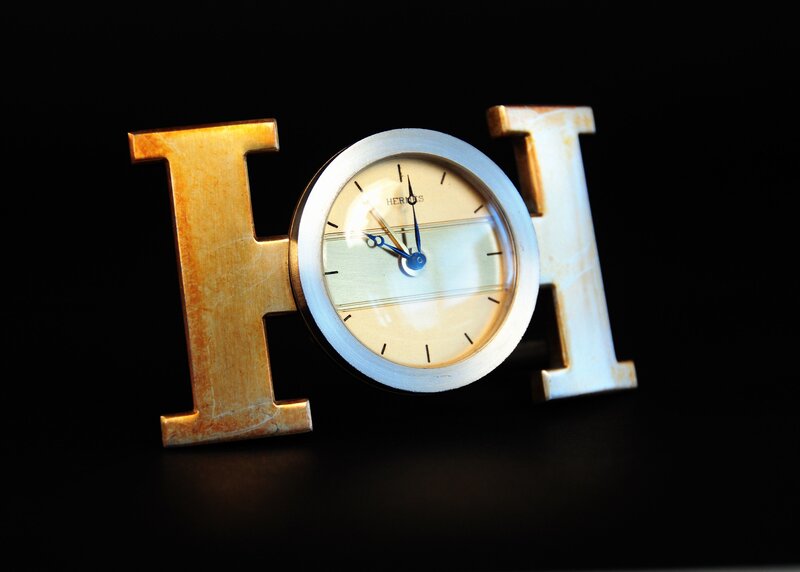 Hermes clock with H letters