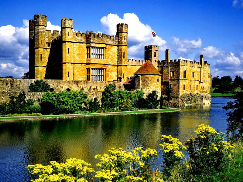 Hever Castle — Blue