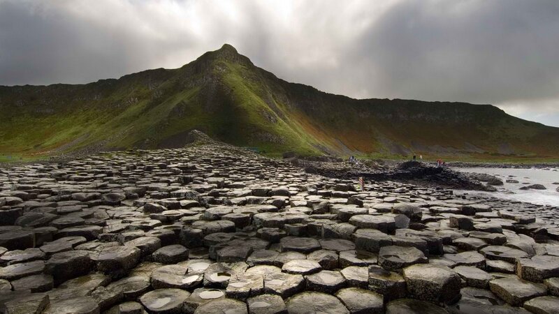Hexagonal Basalt Columns — Gray