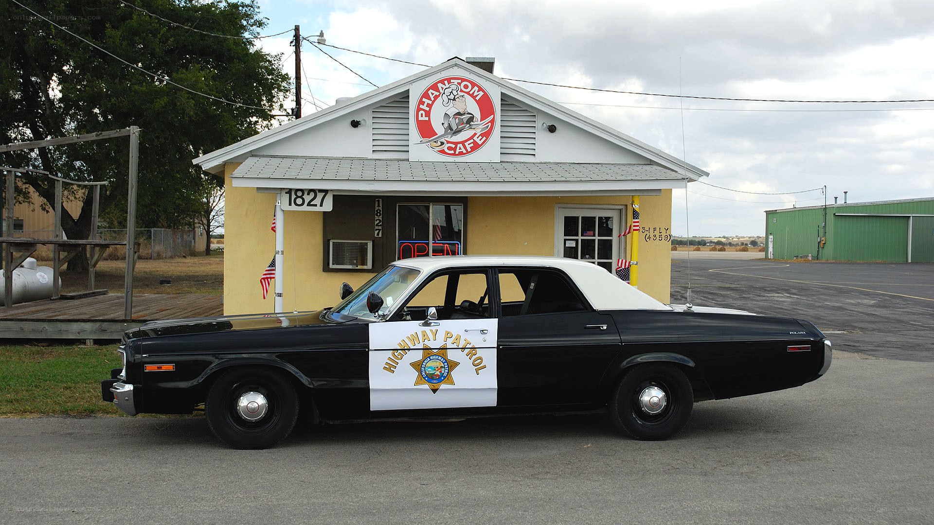 Highway patrol car at Phantom Cafe