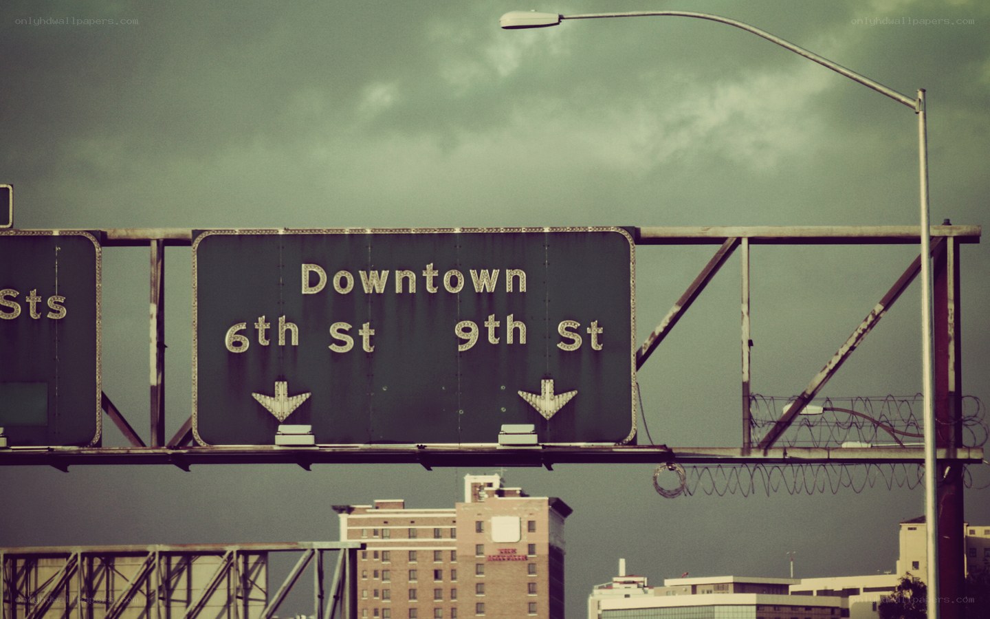 Highway sign to downtown