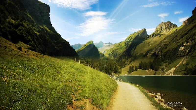 Hikers on Mountain Path — Green