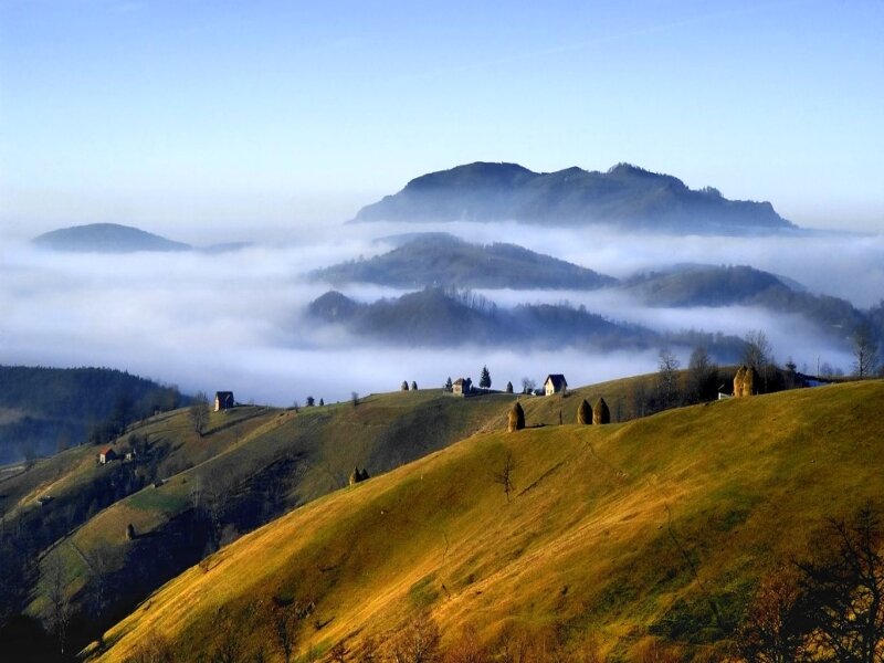 Hills with Fog — Green
