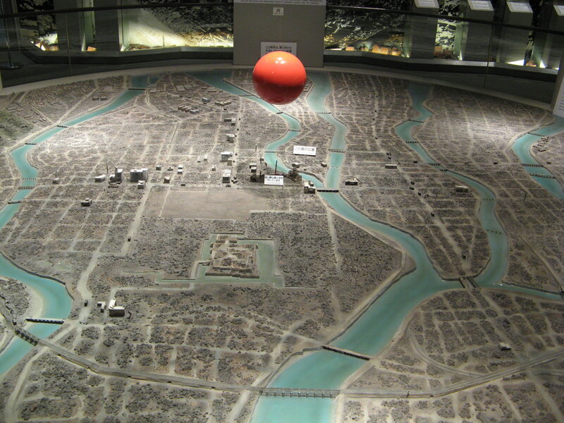 Hiroshima model with bomb marker