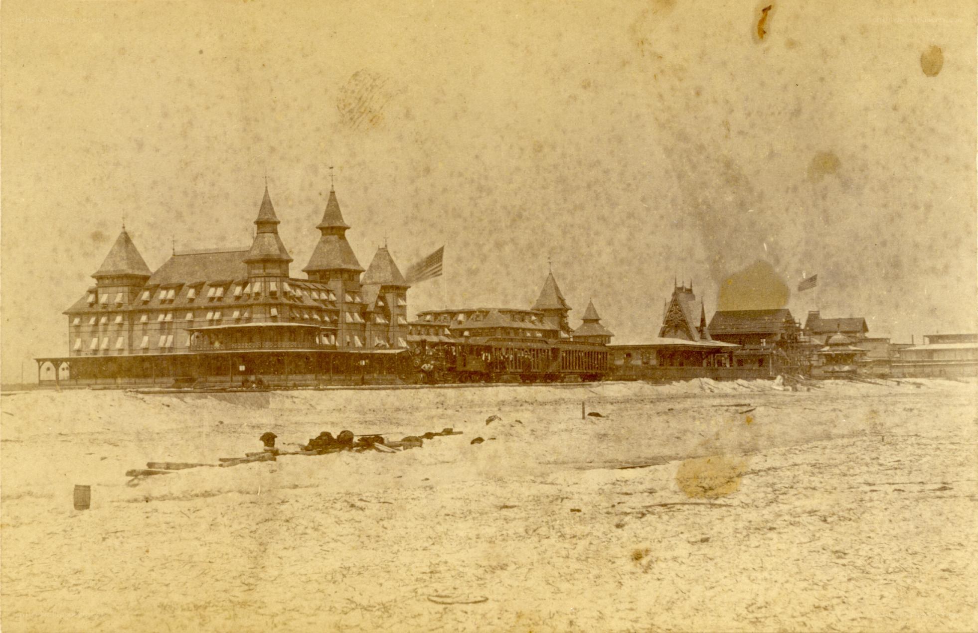 Historic beachfront hotel