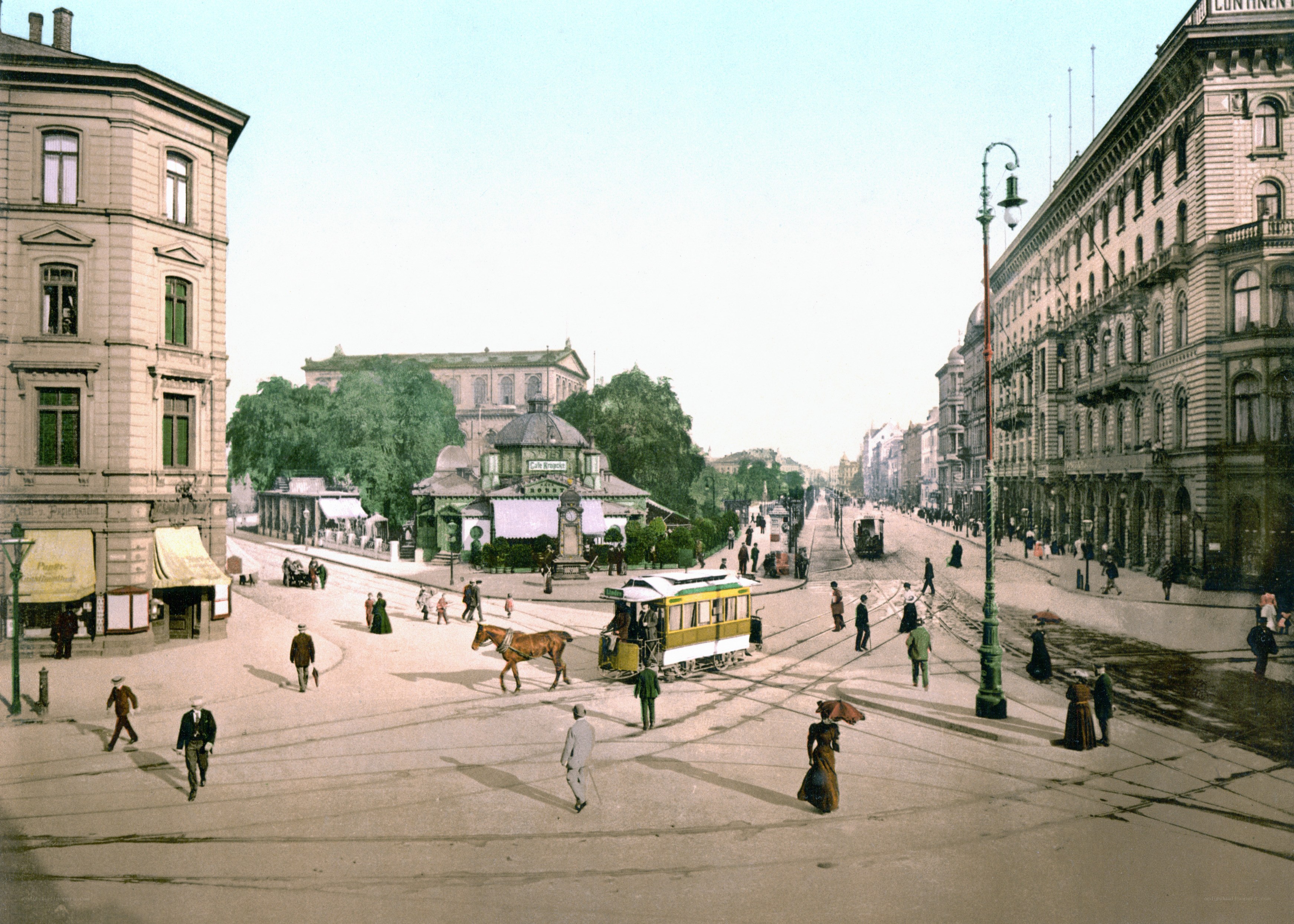 Historic street scene in Vienna