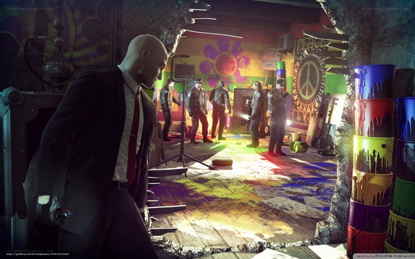 Hitman in a graffiti room
