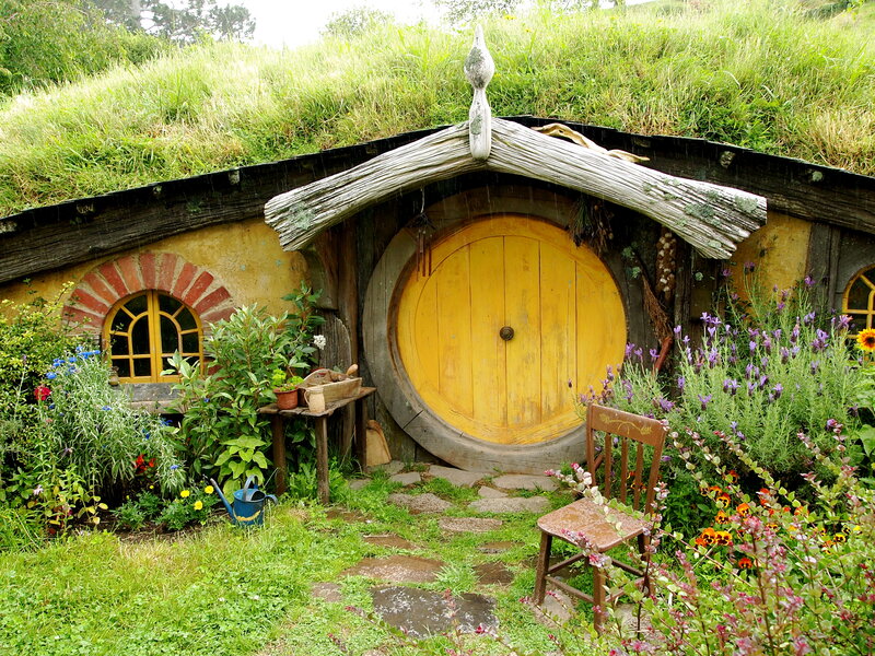Hobbit House with Garden