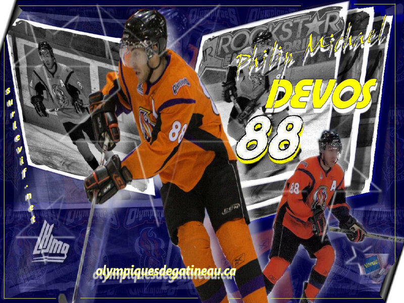 Hockey Player in Orange Uniform — Dynamic