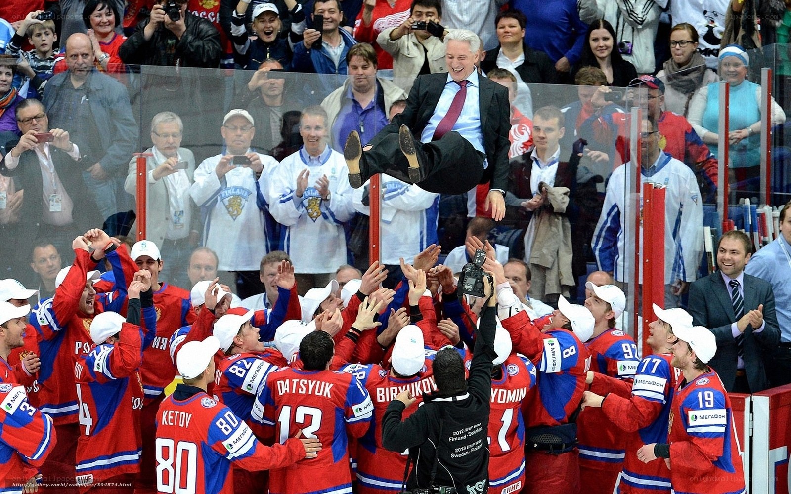 Hockey team celebrates with official