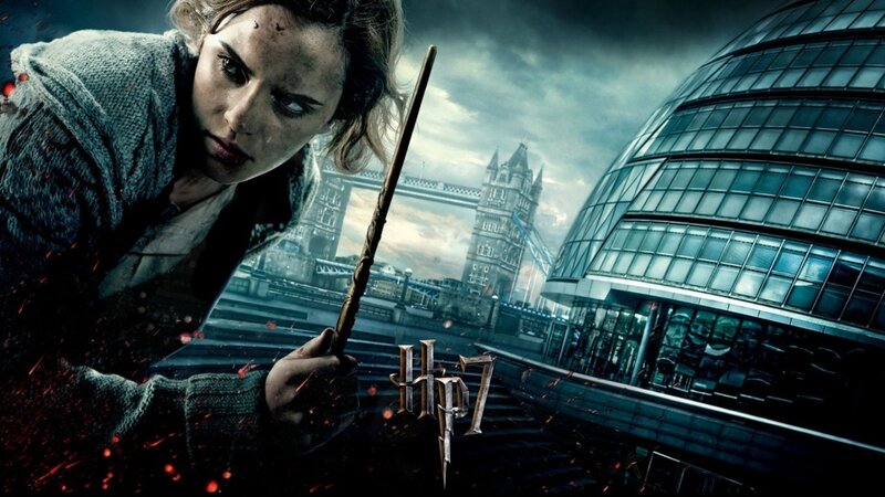 Hogwarts battle scene