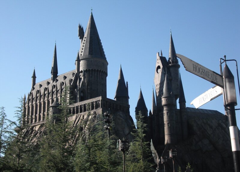 Hogwarts Castle — Gray, Serene