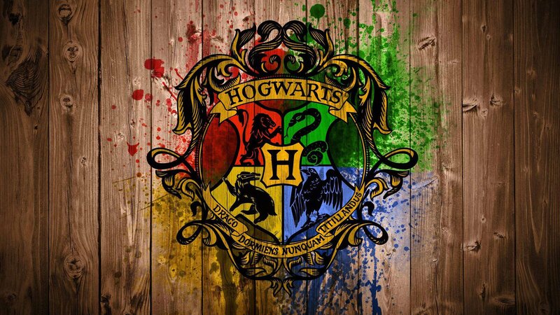 Hogwarts Crest on Wood