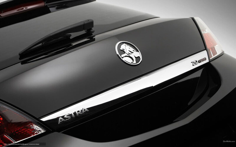 Holden Astra 2.0 Turbo rear view