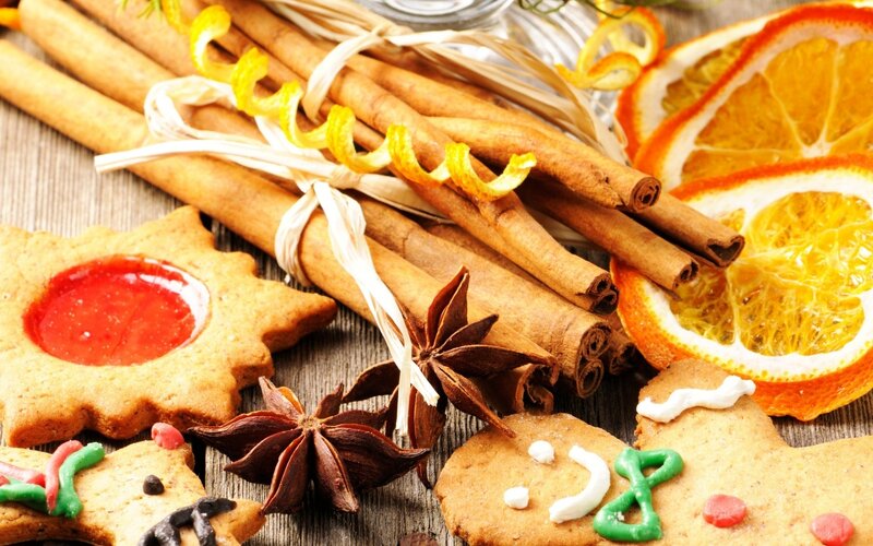 Holiday Cookies and Spices — Brown