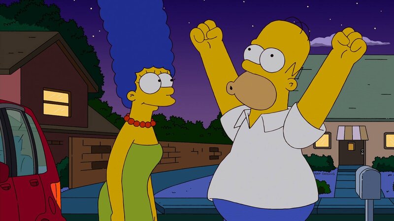 Homer and Marge Simpson — Yellow