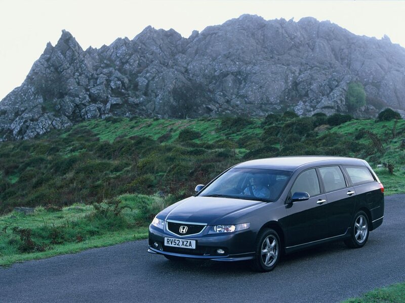 Honda Accord Tourer on a mountain road